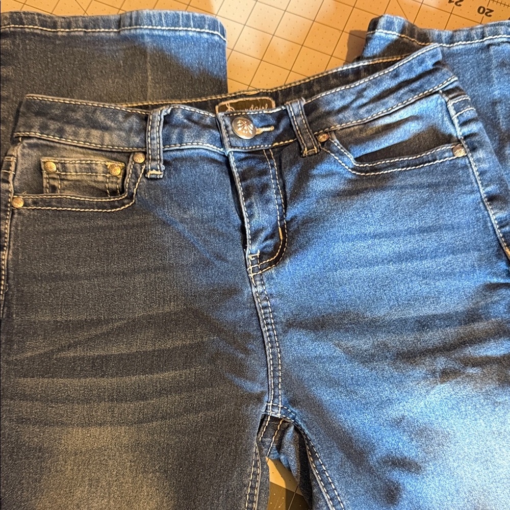 Soundgirl Blue Boot Cut Jeans with Silver Embellishments size 5 - Picture 4 of 13